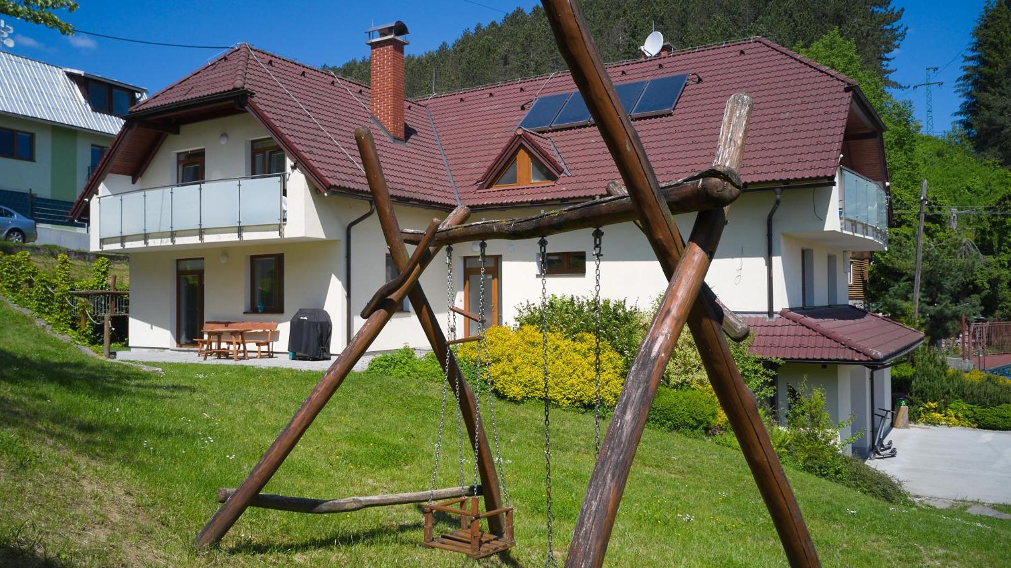 Penzion Emilia Ружомберок Екстериор снимка